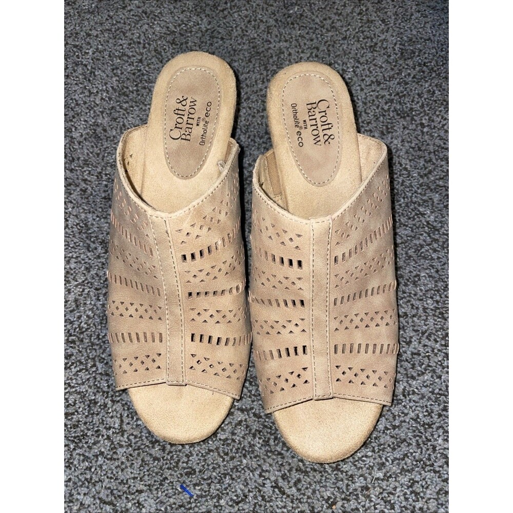 Craft & Barrow Ortholite Eco Bergamot  Size 6 - 6.5 Women’s Wedge Heel